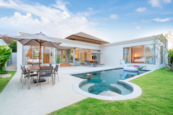 Cost of Pool Deck Repair in Fairfield