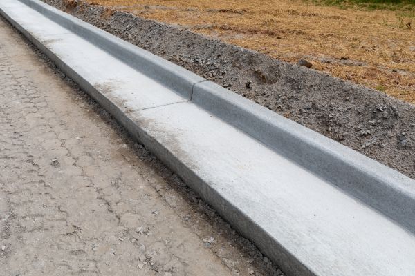 Cost of Concrete Curbing Repair in Fairfield